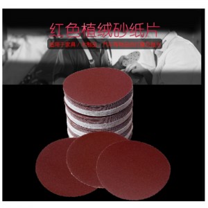 piros és fehér homokos csiszolópapír