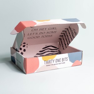 Kétoldalas rózsaszín rózsaszín repülőgép doboznégyzet alakú expressz ruházat póló csomagoló doboz több méretű színes doboz hullámos doboz