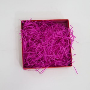 Színes töltelék ráncos aprított papír