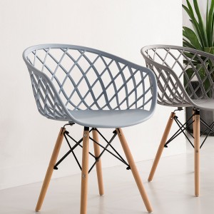 Hot Sale Nordic Design stílusú étterem nagy teherbírású fehér étkező műanyag szék fa lábakkal