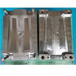 Három fröccsöntőforma