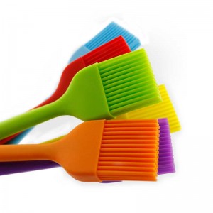 Forró értékesítés főző edények étel minőségű BBQ szilikon sütőszerszámok többszínű olajkefe grillkefe