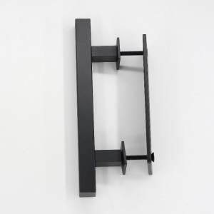 BH002 fekete 12 \\\\ \\\