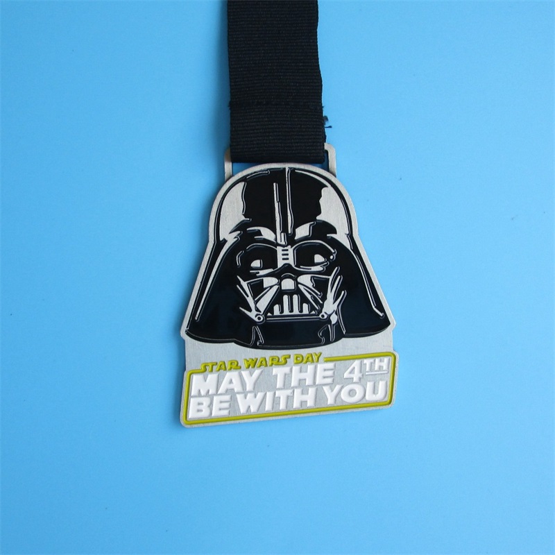 Katonai érmes arany ezüst és bronzérmek