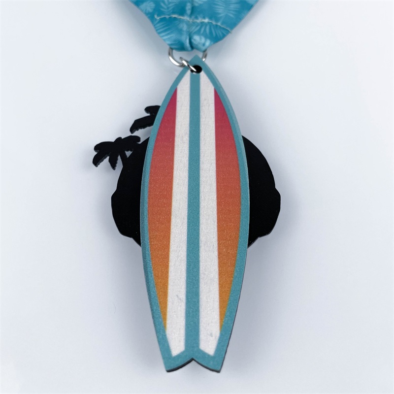 Díjak fa fém faérmék anyári szünet futásához