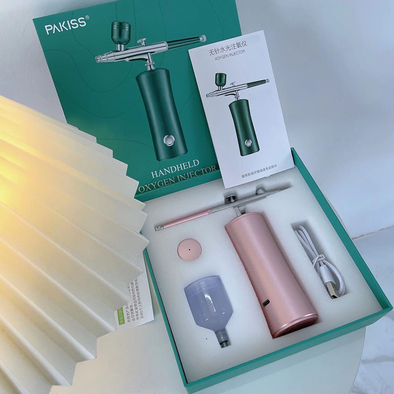 Nyissa meg az előrehaladott bőrápolást az oxigénbefecskendezővel.