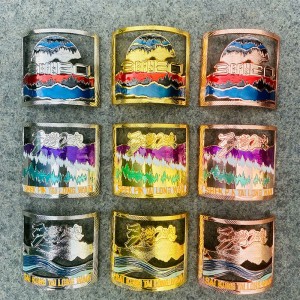 Egyedi kivágott fém vésett olcsó sport zománcérmet 3D arany fém díj UVnyomtatási érmek