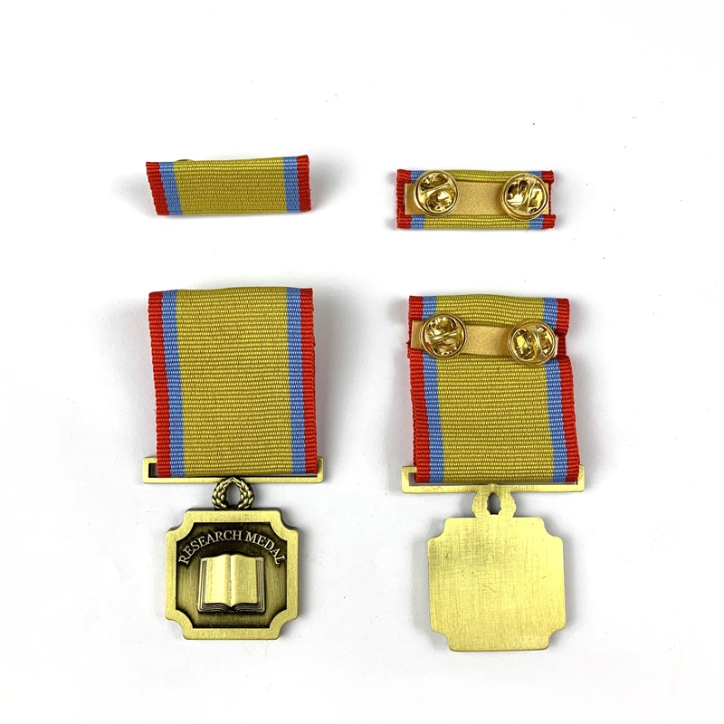 Egyéni kitüntetés érmék katonai fém érmes kitüntetés PIN -vel