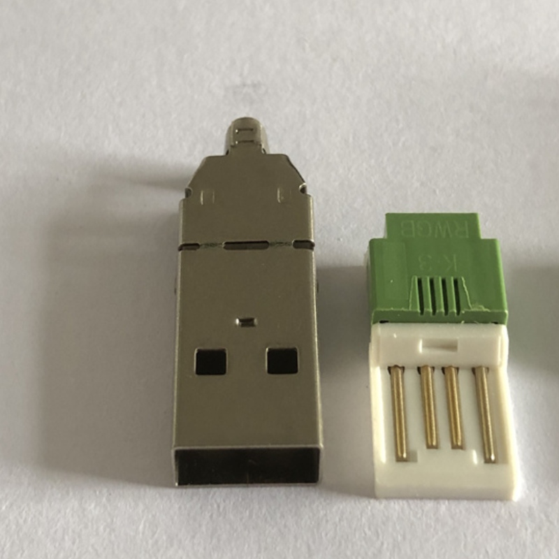Nikkelezett USB típusú A típusú farok aljzat 3-in-1 PC DIY adapter.