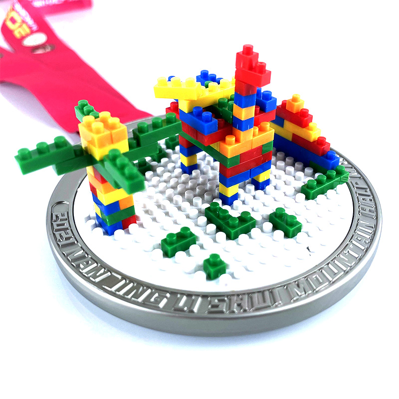 Egyedi fém érmes fogas Lego egyedi érmék medál