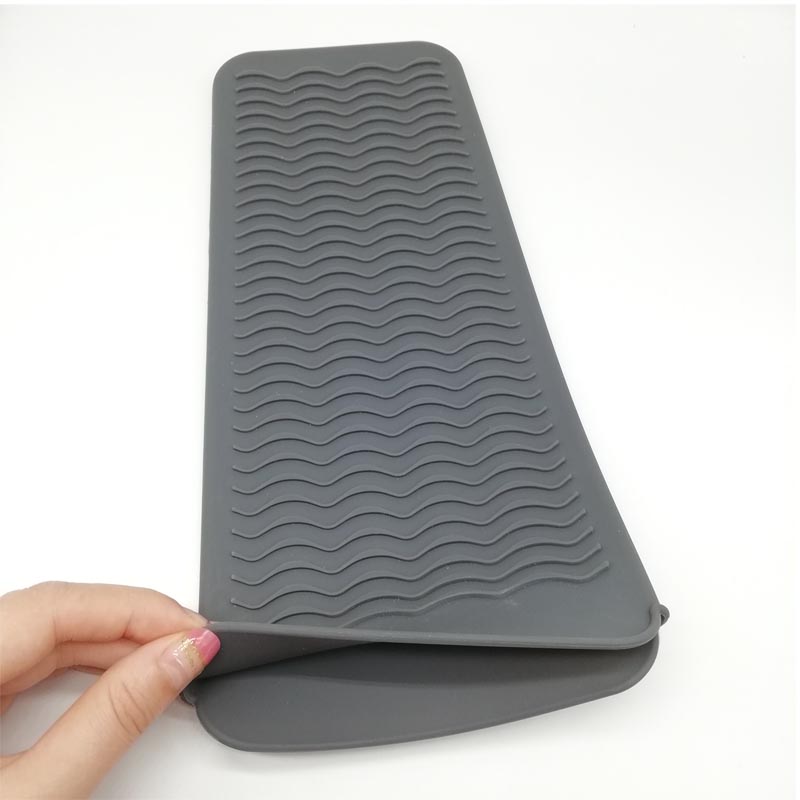 Rezisztens szilikon szőnyeg tasak, hordozható hőálló fedő tasak utazási haj hullámosnem csúszás szőnyege a vasalóhoz, a haj egyenesítője, a göndör pálca tárolásához