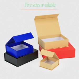 Egyedi színű ajándékdoboz