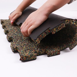 Reteszelő gumi szőnyegek