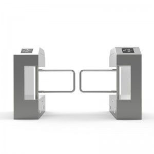 Becsapott ütésgátló lengő kapu