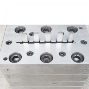 PVC fa- és habosító penész