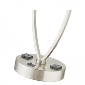 Aludj egy könnyű asztali lámpát szálcsiszoltnikkel -kivitelben, egy/off rocker kapcsolóval és két aljzatban a vendégszobában