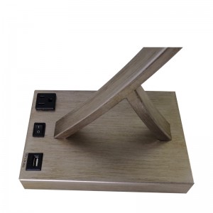 Antik ezüst befejező asztali lámpa egy/off rocker kapcsolóval, egy kényelmes aljzat és egy USB töltőport a vendégszobában