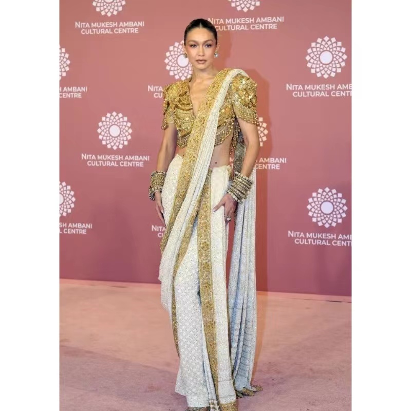 Hírességek befolyásolása/landscape minta/elegance&hagyományos kultúra/2024-25 őszi tél/street fotózás/liu ting oszlop