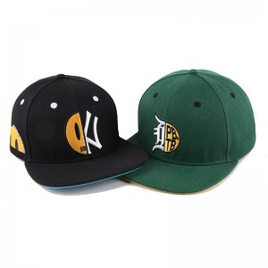 Gyárinagykereskedelmi baseball kalap Egyéni férfiak Snapback sapka 6 Panel Flat karima hímzéssel felszerelt sport sapka
