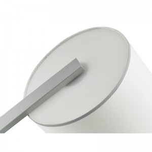 HILTOM HOTEL SOFA A PROAL LAPP MEGJEGYZÉSE Ezüst kivitelben van a vendégszobában