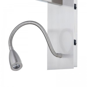 Hospitality Hotel kézi fali lámpa szálcsiszoltnikkel kivitelben és téglalap alakú szövetárnyalat a szállodában tipikus vendégszobában