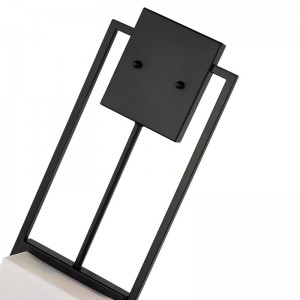 Hospitality Hotel Wall Sconce matt fekete kivitelű és téglalap alakú akril árnyékkal a szállodában tipikus folyosón