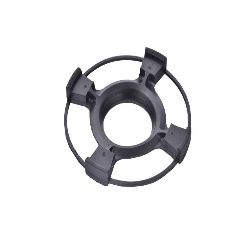 Autó a motor körüli fekete gumi alkatrészek körül