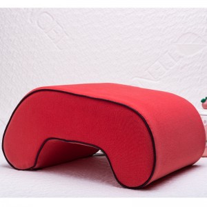 Utazási párna a repülőgép -íróasztalhoz a munka járataihoz való szunyókáláshoz