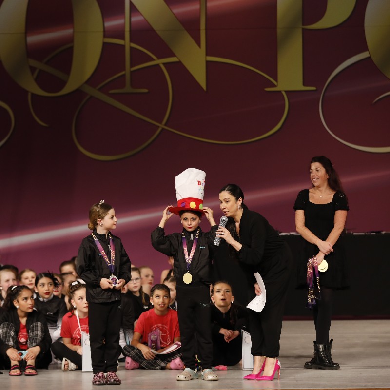 Egyéni tánccédek versenyérmet és érmeket