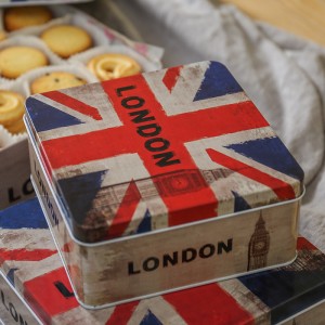 Süti dobozok cukorkák cukorkáknégyzet alakú ón dobozok