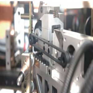 DG-750B intelligens sarokrögző gép