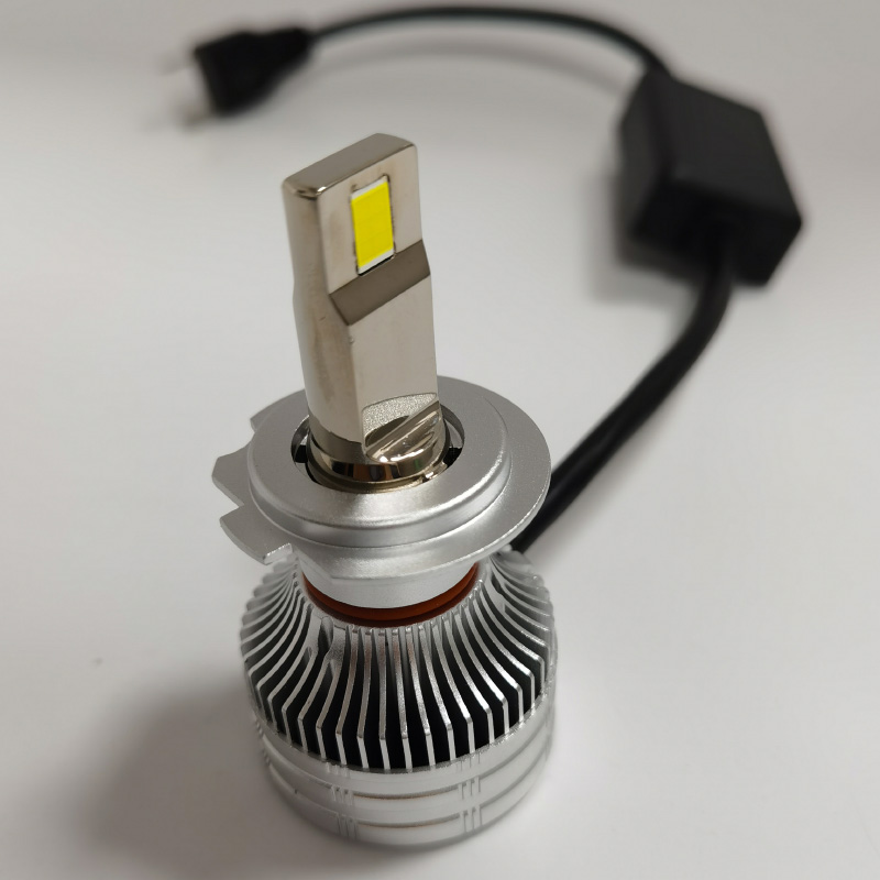 N23nagy teljesítményű LED fényszórók