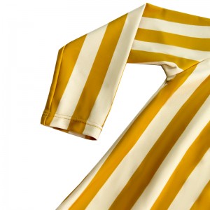 Egyrészes csíkos kisgyermek fürdőruha