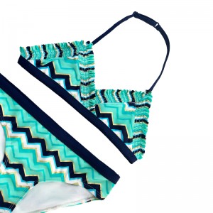 Halternyomtatott kétrészes fürdőruhák gyerekeknek