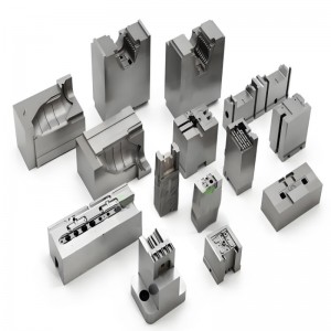 Fröccsöntő penész betétek