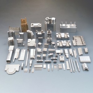 Fröccsöntő penész betétek