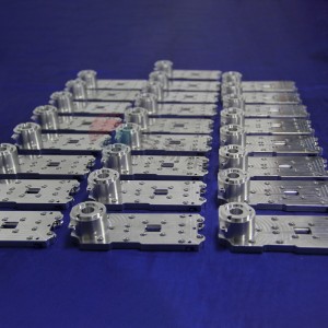 Felszerelés alkatrészek cnc-02