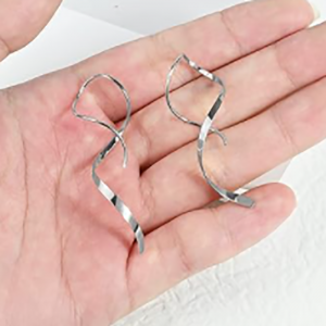 Kézzel készített 925 ezüst spirál menetes fülbevalók hipoallergén csavart ívelt csepp fülbevalók áthúzzák a fülbevalókat anők számára.-Ezüst