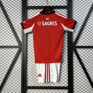 25/26 gyerek Benfica Home Méret: 16-28