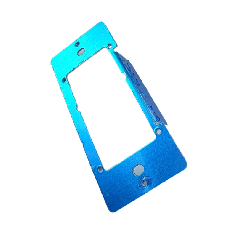 Fém tartó elektronikus eszközökhöz